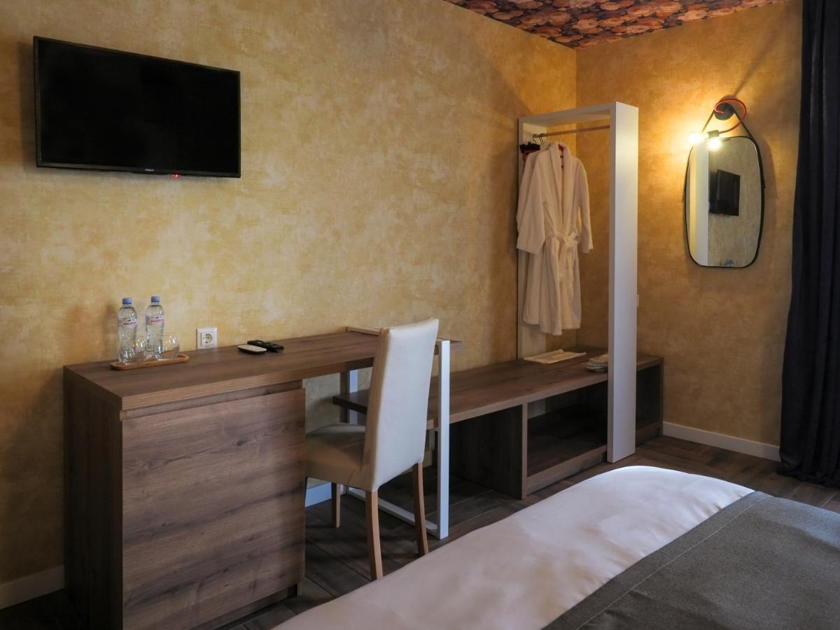 Hotel Banihills Tbilisi Ngoại thất bức ảnh