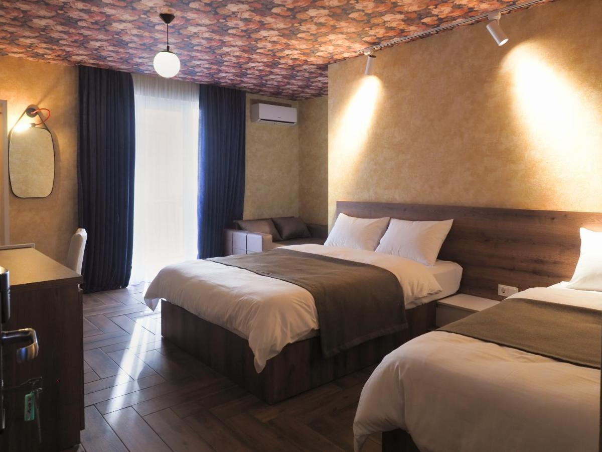 Hotel Banihills Tbilisi Ngoại thất bức ảnh