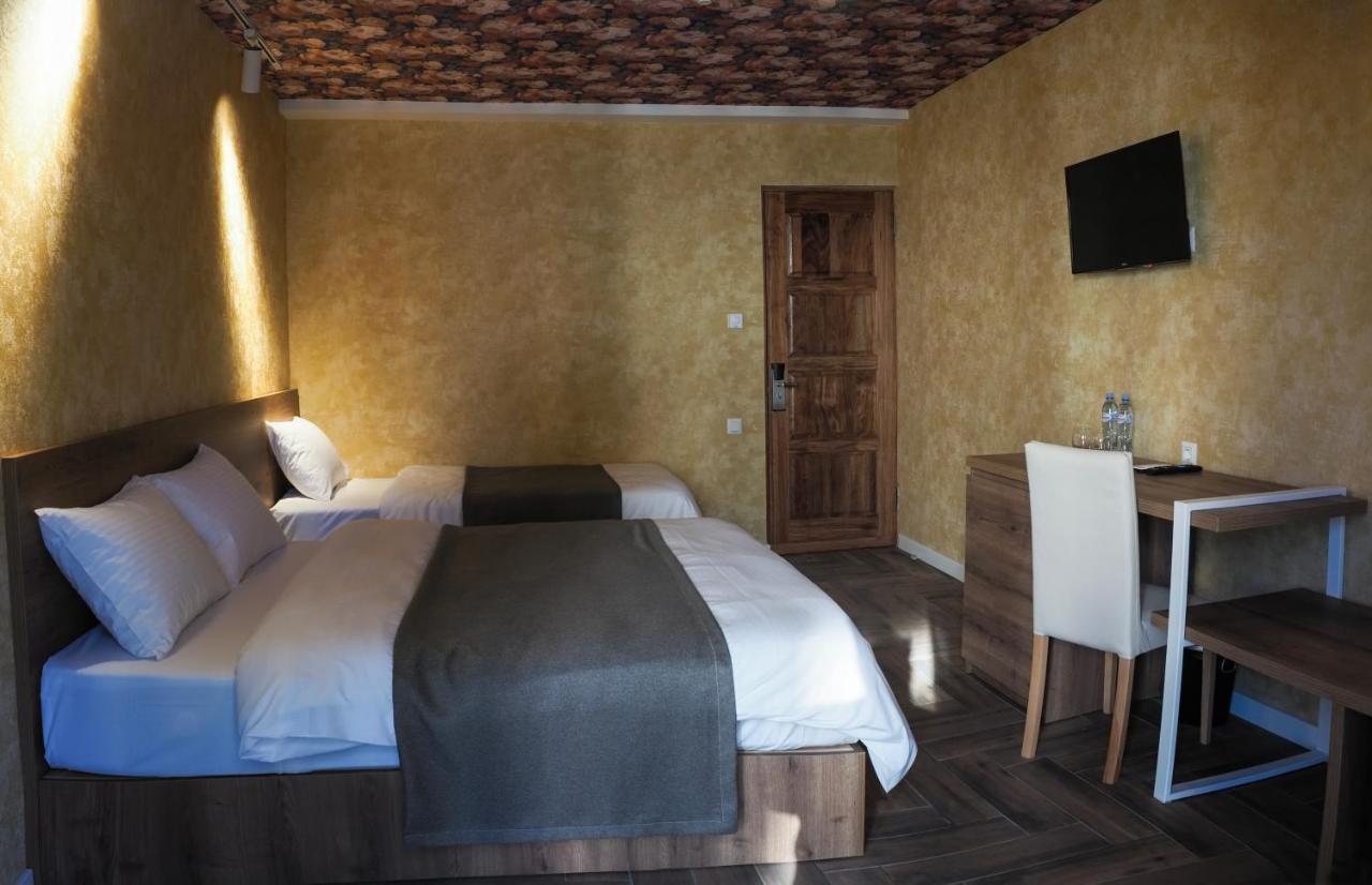 Hotel Banihills Tbilisi Ngoại thất bức ảnh