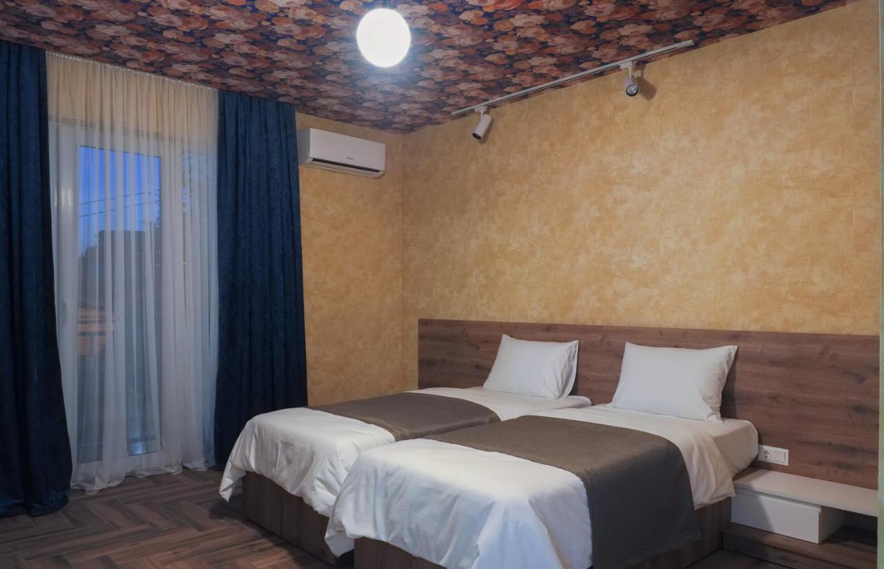 Hotel Banihills Tbilisi Ngoại thất bức ảnh