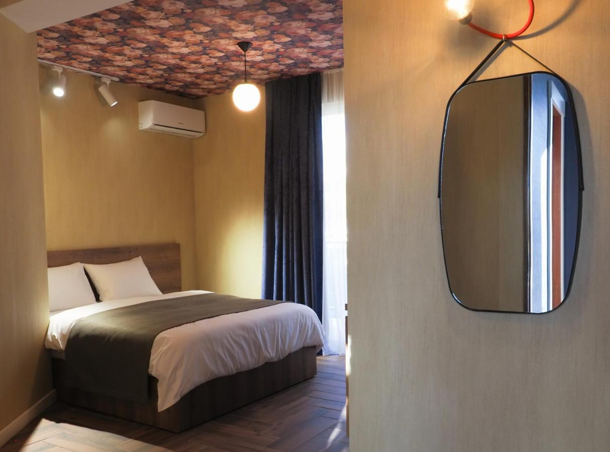 Hotel Banihills Tbilisi Ngoại thất bức ảnh