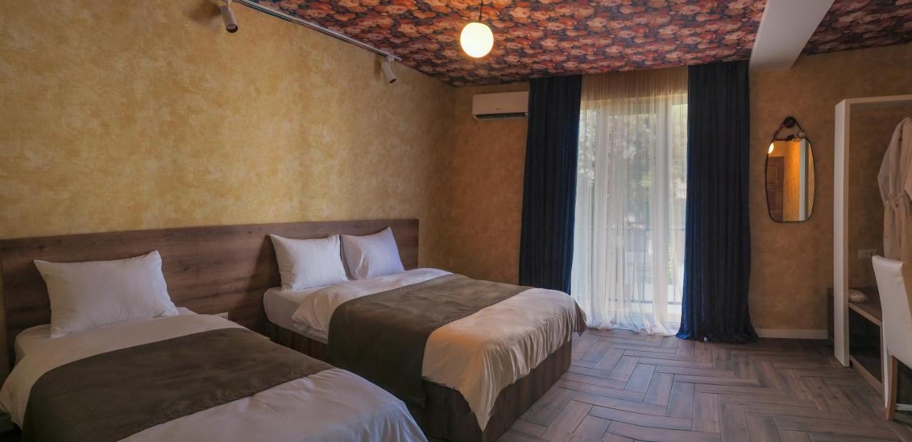 Hotel Banihills Tbilisi Ngoại thất bức ảnh