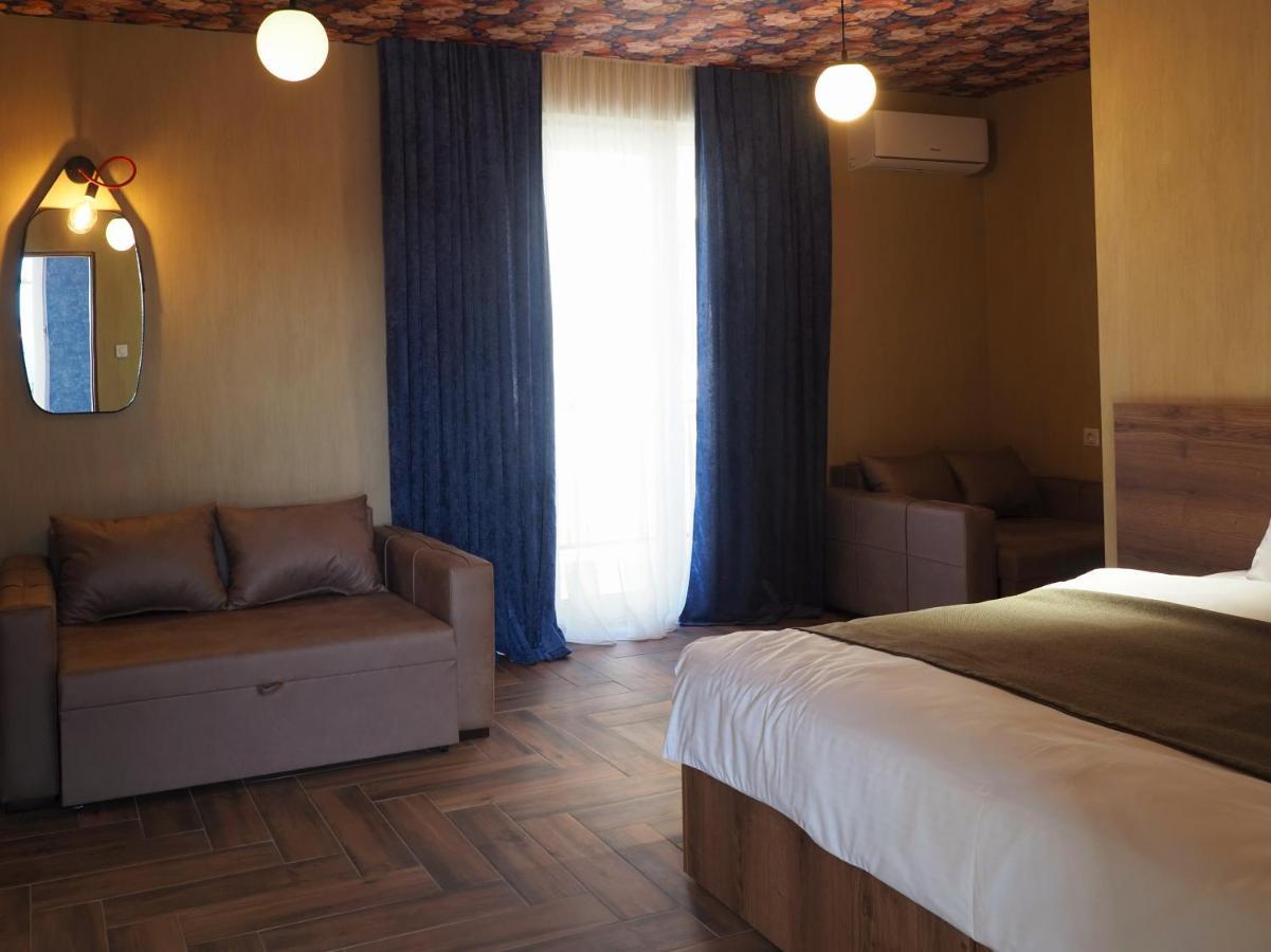 Hotel Banihills Tbilisi Ngoại thất bức ảnh