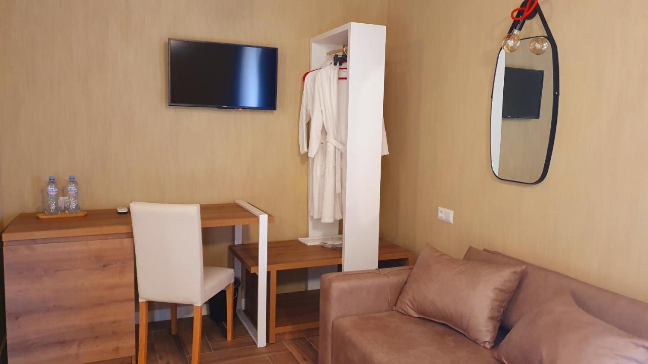 Hotel Banihills Tbilisi Ngoại thất bức ảnh