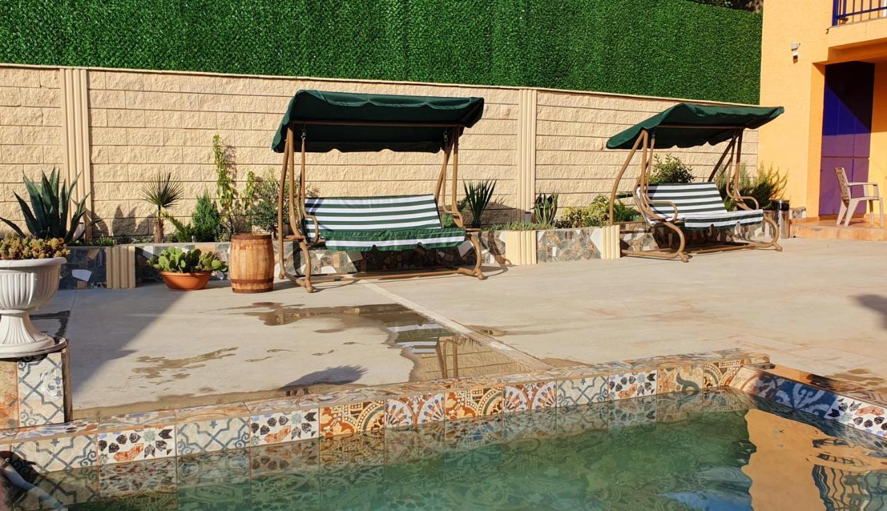 Hotel Banihills Tbilisi Ngoại thất bức ảnh
