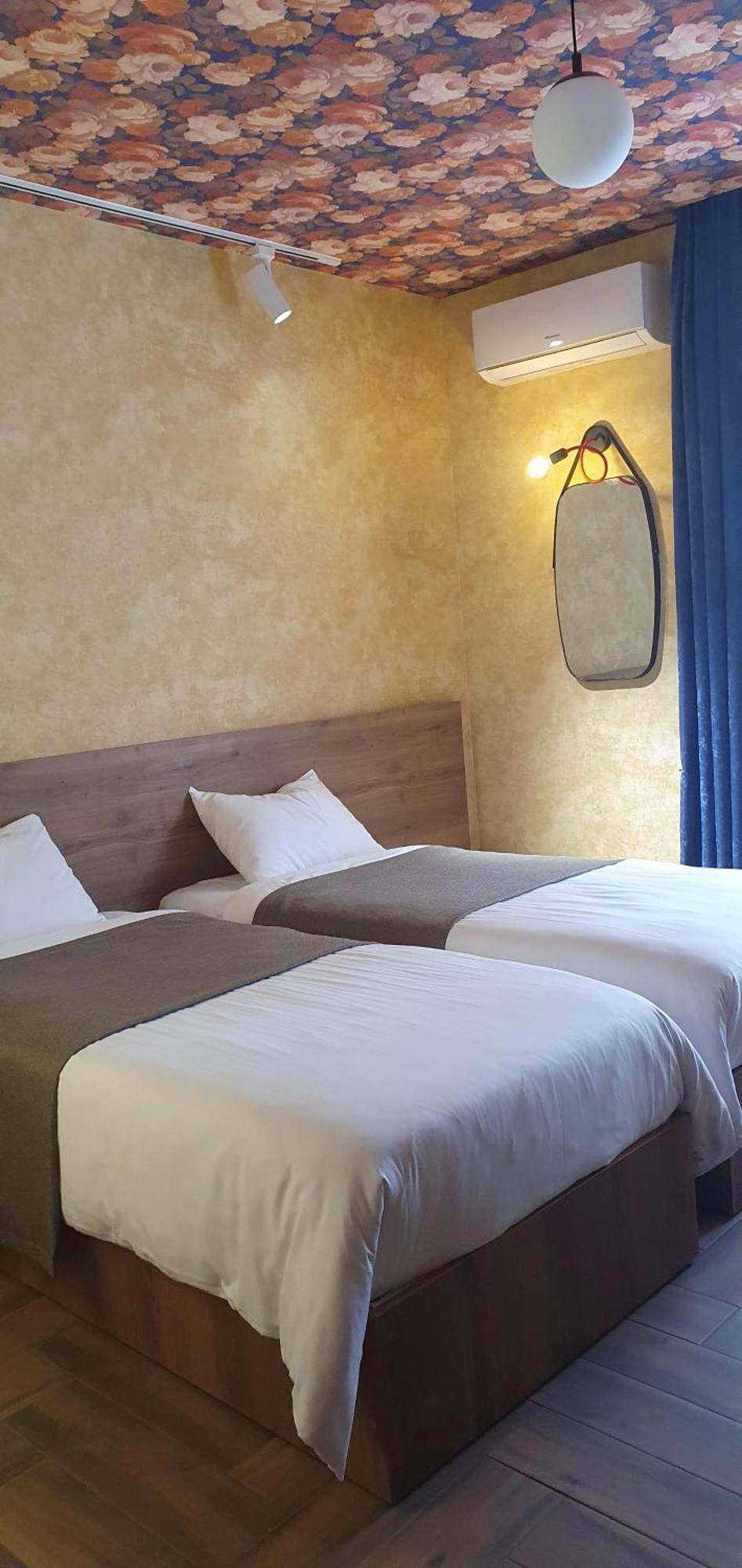 Hotel Banihills Tbilisi Ngoại thất bức ảnh