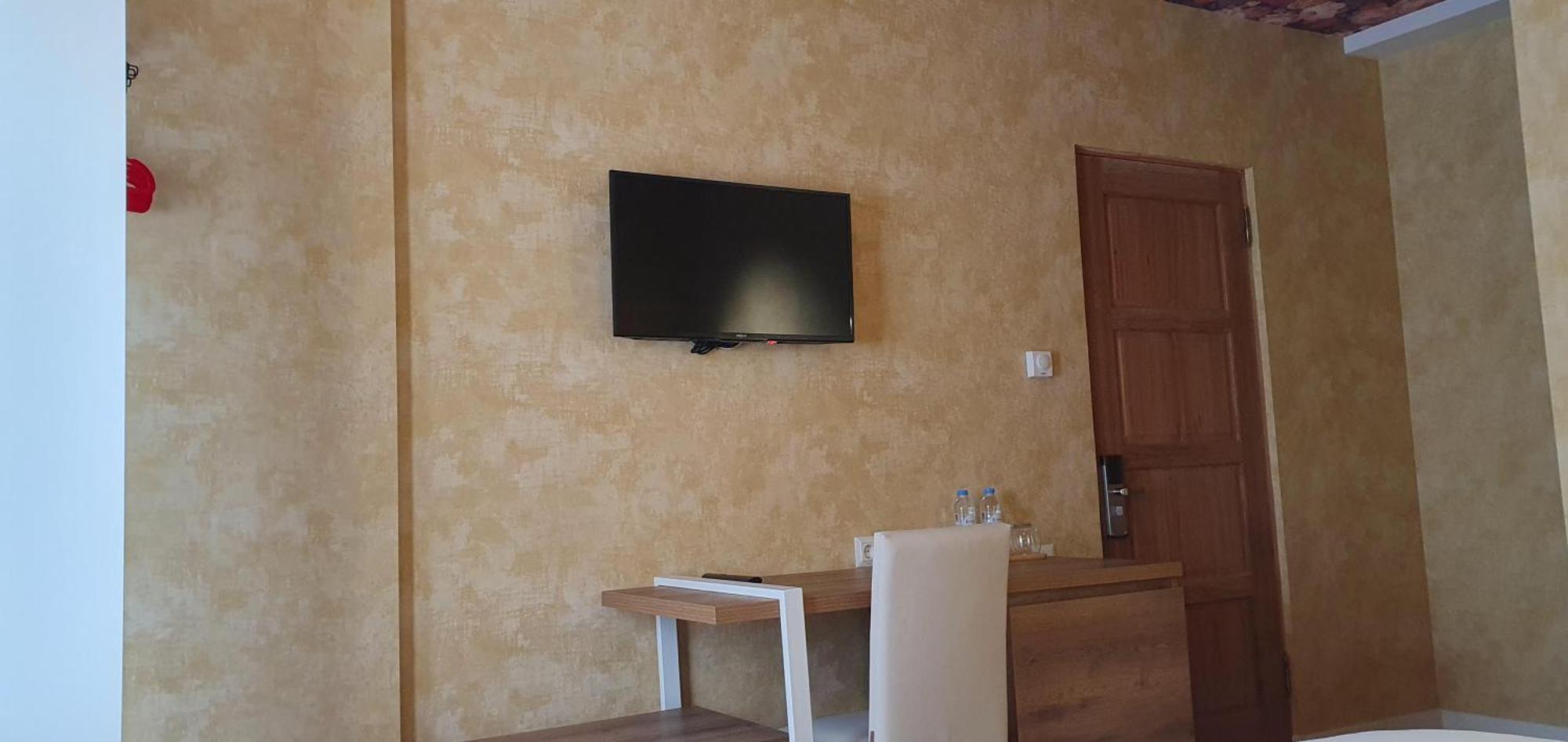 Hotel Banihills Tbilisi Ngoại thất bức ảnh