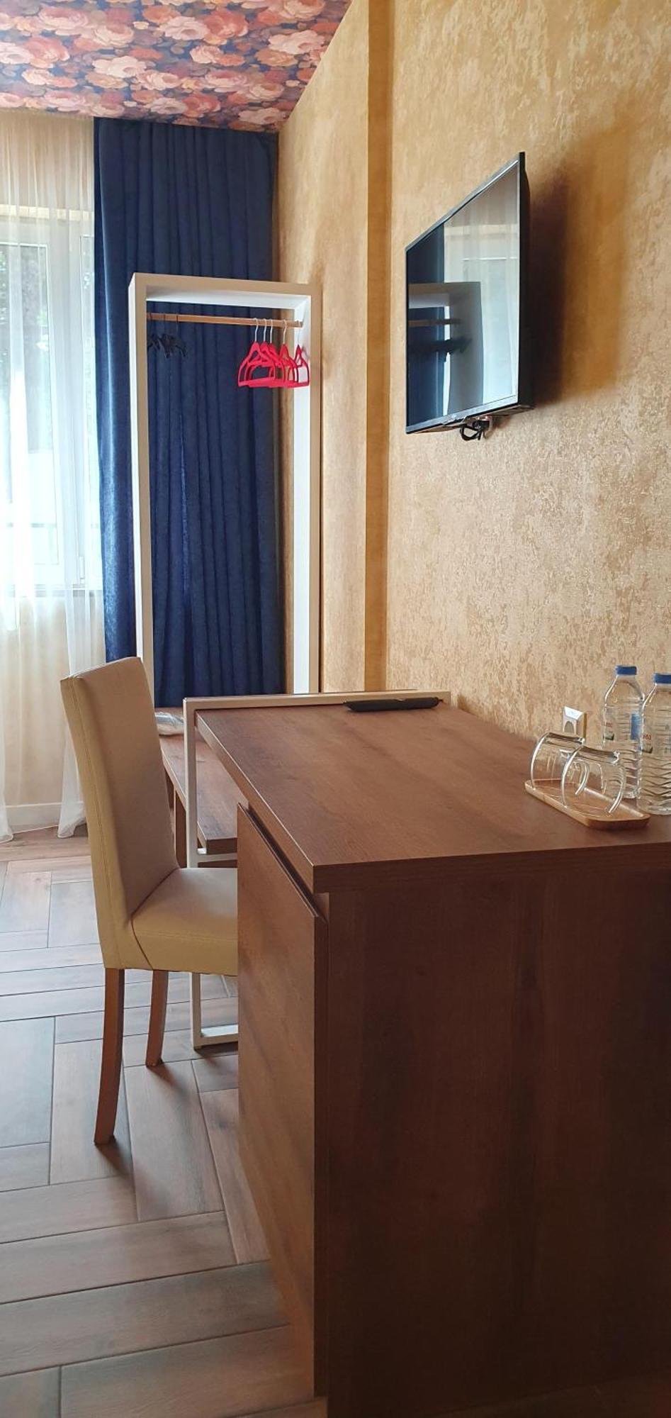 Hotel Banihills Tbilisi Ngoại thất bức ảnh